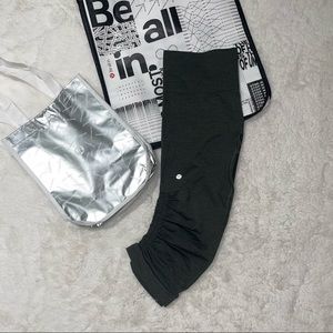 Lululemon in the flow crop